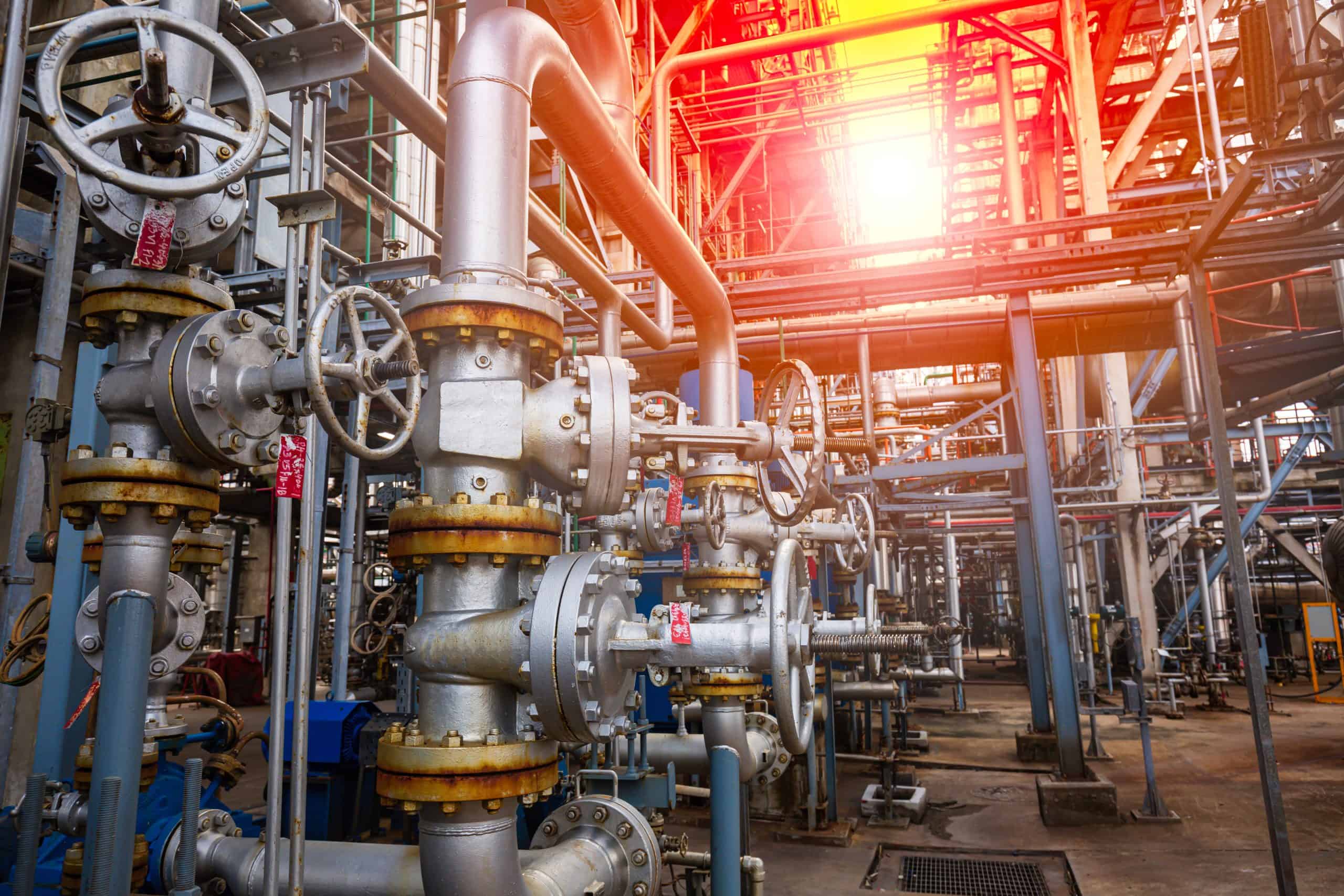 Valve refinery plant equipment for pipeline oil and gas valves a | Cortec Corporation Cortec® VpCI® Super Penetrant